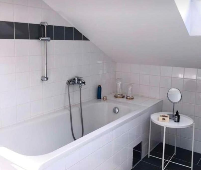 Sonnige Und Ruhige Fur Entspanntes Reisen Apartment Wien