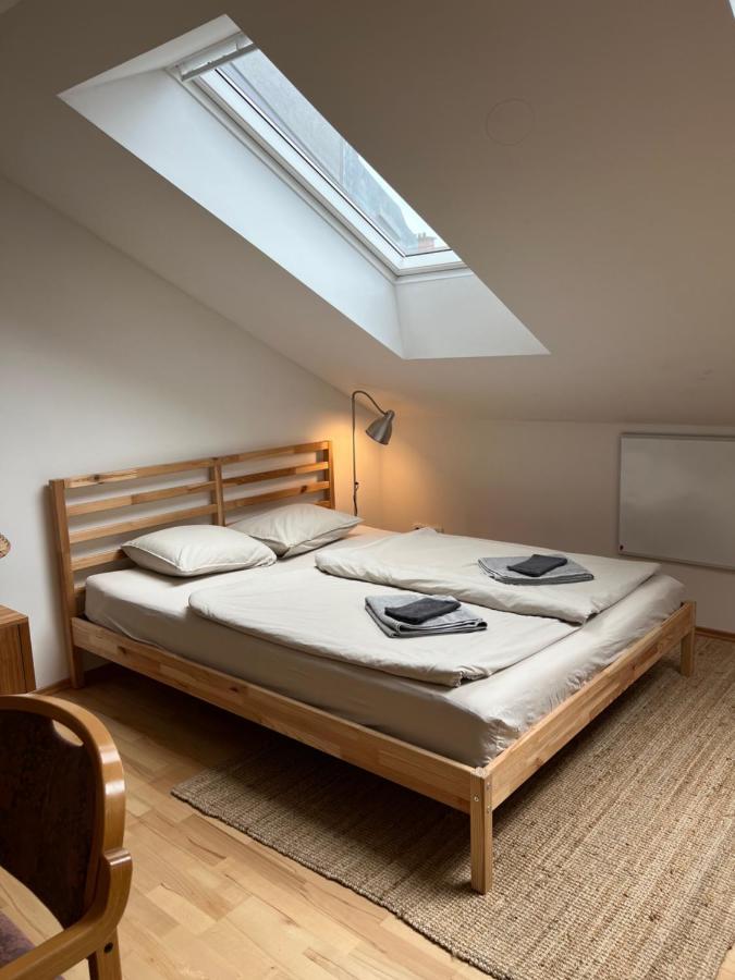 Apartment Sonnige Und Ruhige Fur Entspanntes Reisen Wien